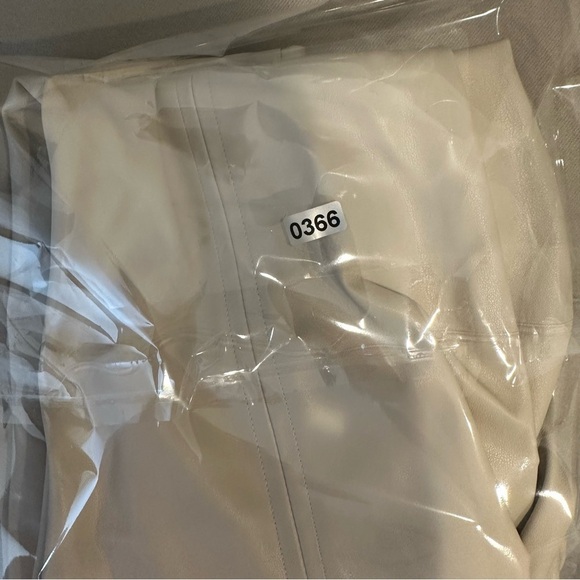 NWT Jason Wu XS Vegan Faux Leather Neutral Split Leg Trousers - Picture 9 of 10